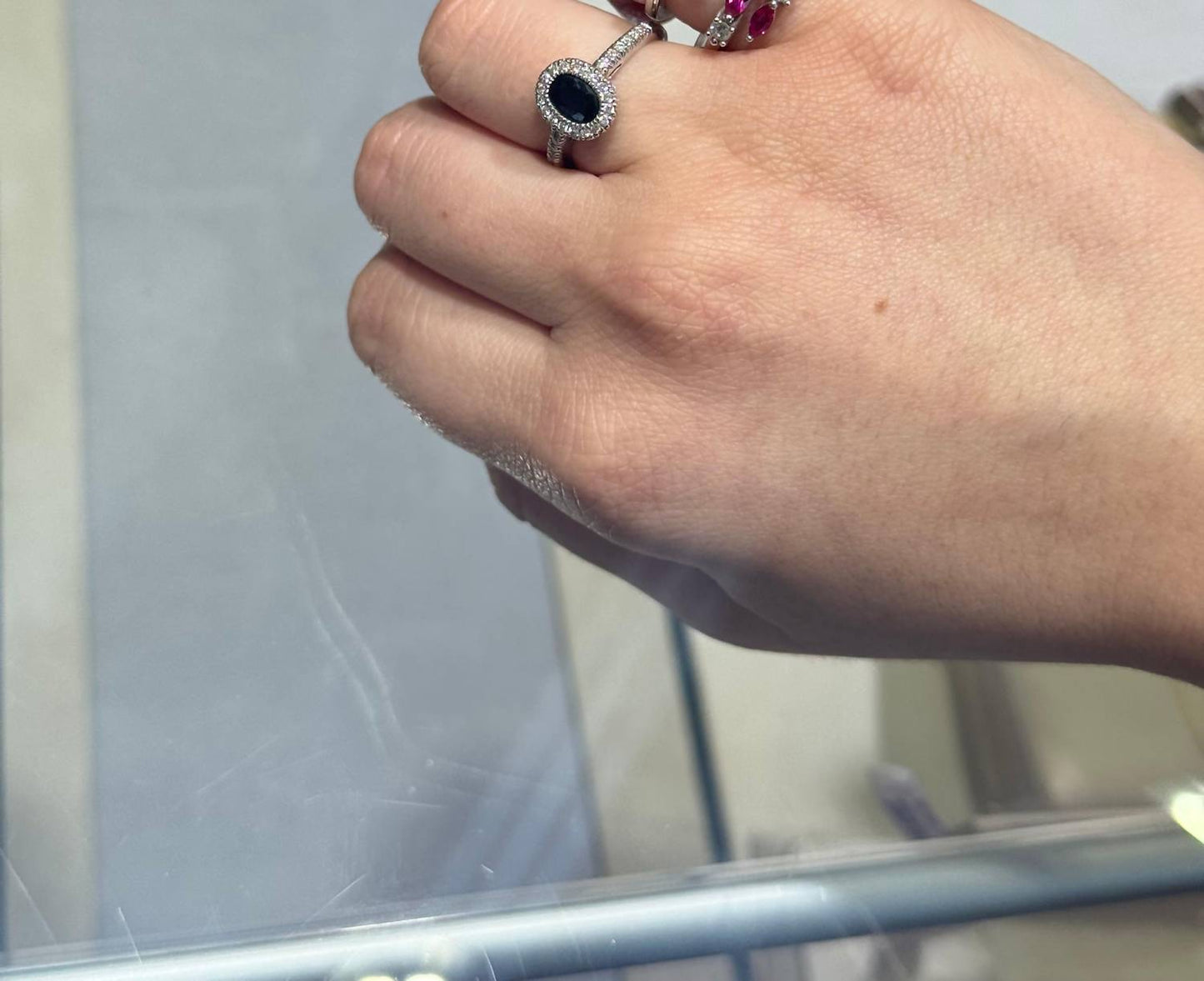 Normani - Women's Oval Sapphire & Diamond Halo Ring