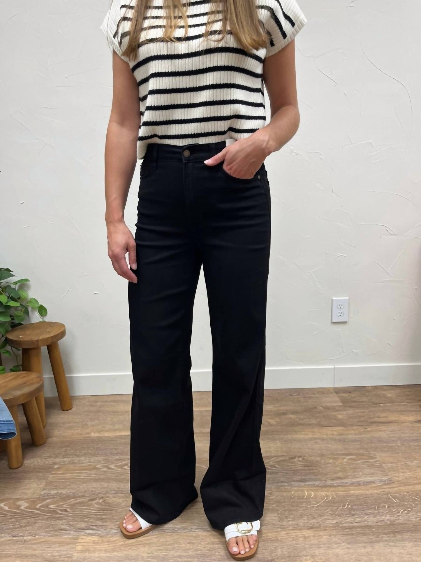 Judy Blue - High Waisted Retro Wide Leg Cuffed Jeans