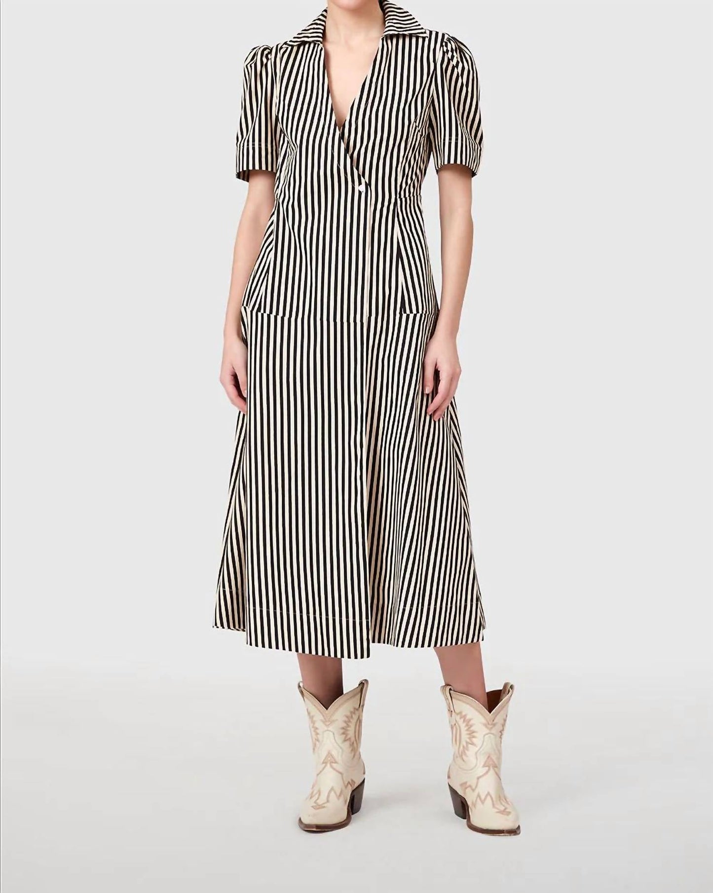 Livro - Clark V-neck Cross Over Midi Dress