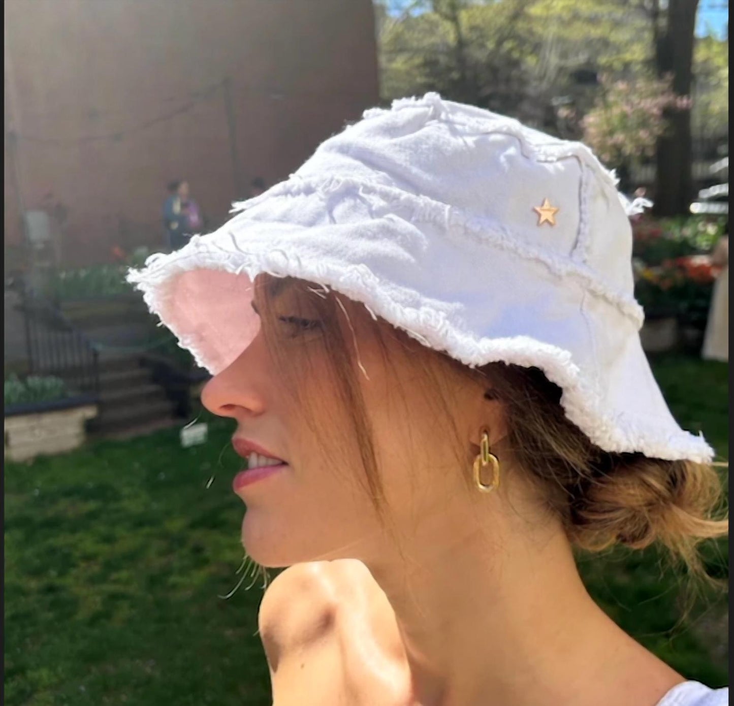 Jocelyn - Women's Canvas Beach Bucket Hat