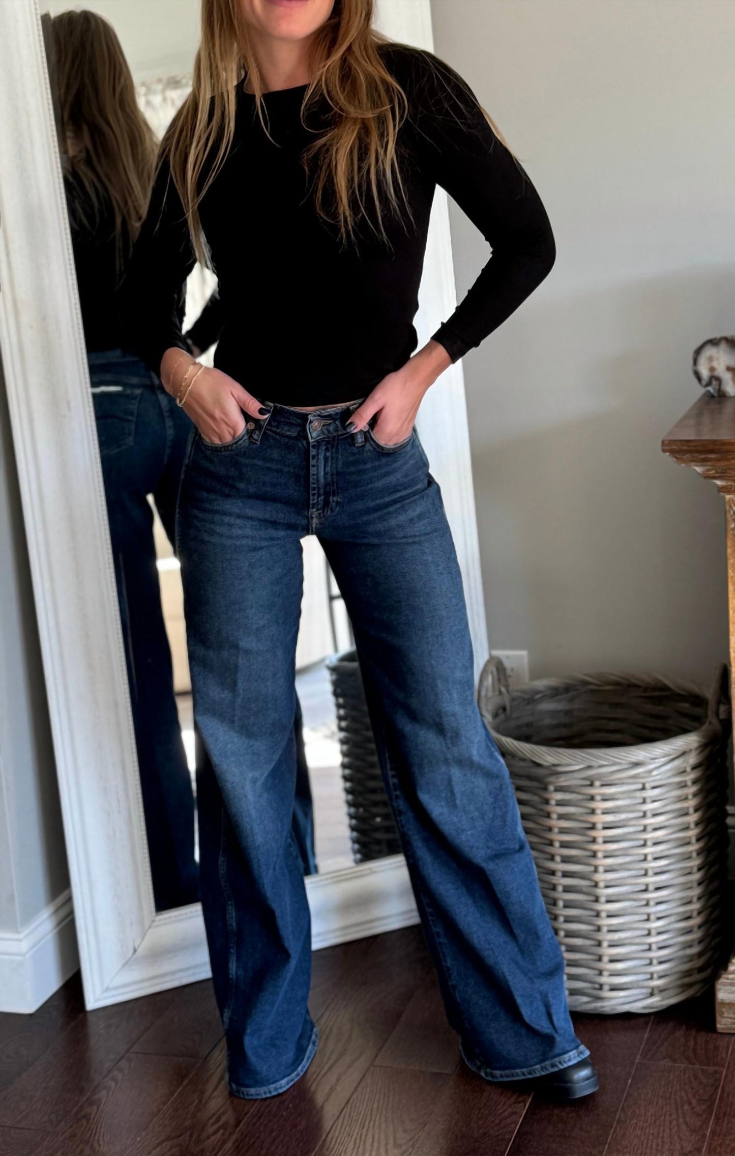 7 For All Mankind - Lotta Luxe Vintage High Rise Relaxed Jean
