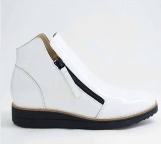 Django &amp; Juliette - Botas femininas Ohmy de couro envernizado até o tornozelo