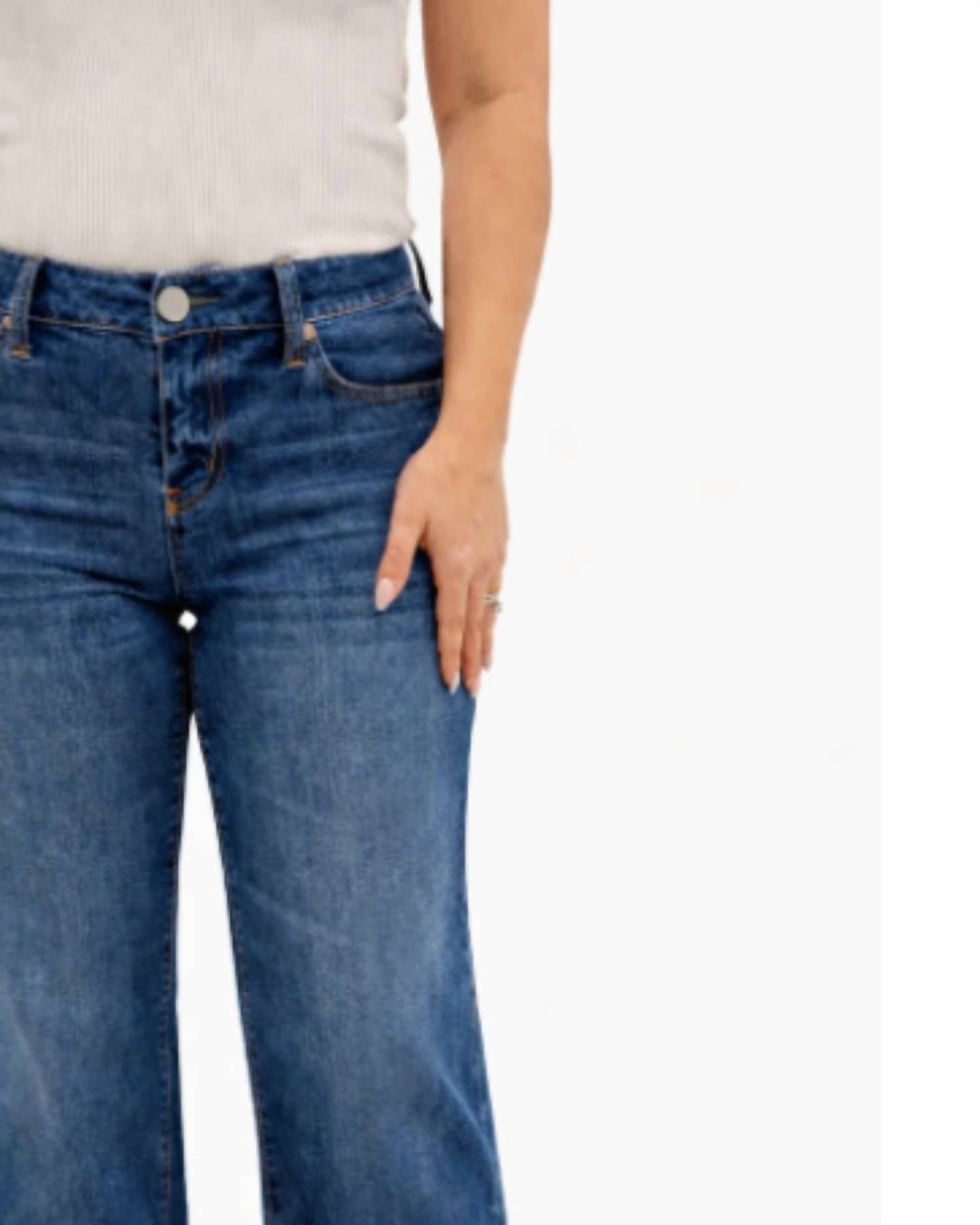 1822 Denim - Mid Rise Straight Leg Jean