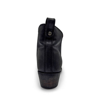 Botas de cano curto com zíper Elsa pretas e femininas