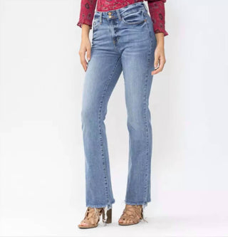 Judy Blue - Calça Jeans Bootcut de Cintura Alta com Dois Botões