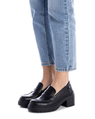 Xti - Mocassins casuais femininos de salto