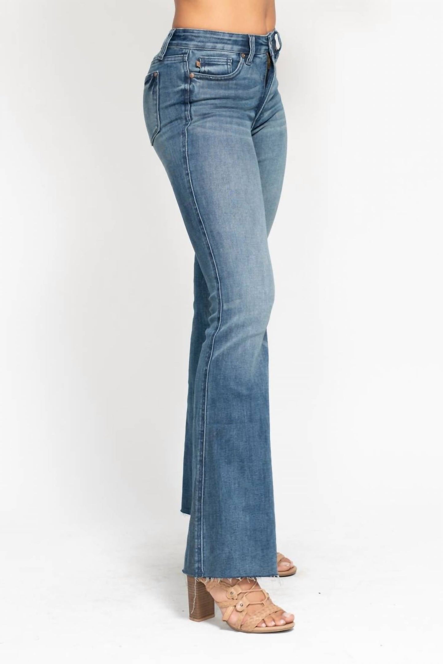 Judy Blue - Mid Rise Vintage Flare Jeans