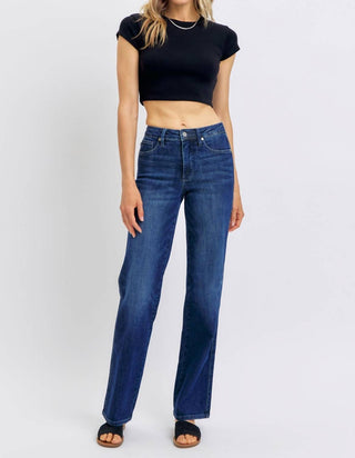 Judy Blue - Calça Jeans Clássica Reta com Controle de Barriga de Cintura Média