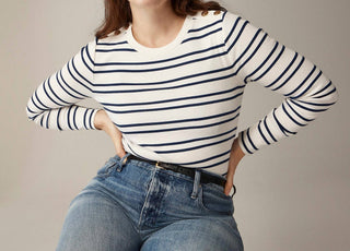 J.Crew - Camiseta de manga comprida com gola redonda e ajuste perfeito com listras de botões de leão