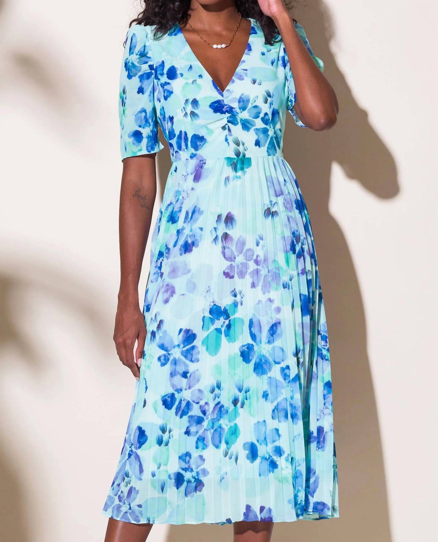 Alison Sheri - Short Sleeved Pleat Skirt Dress