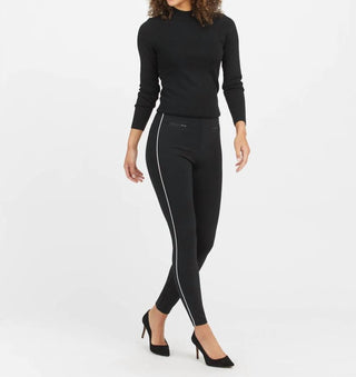 Spanx - A CALÇA SKINNY COM CANO PERFEITO NO TORNOZELO