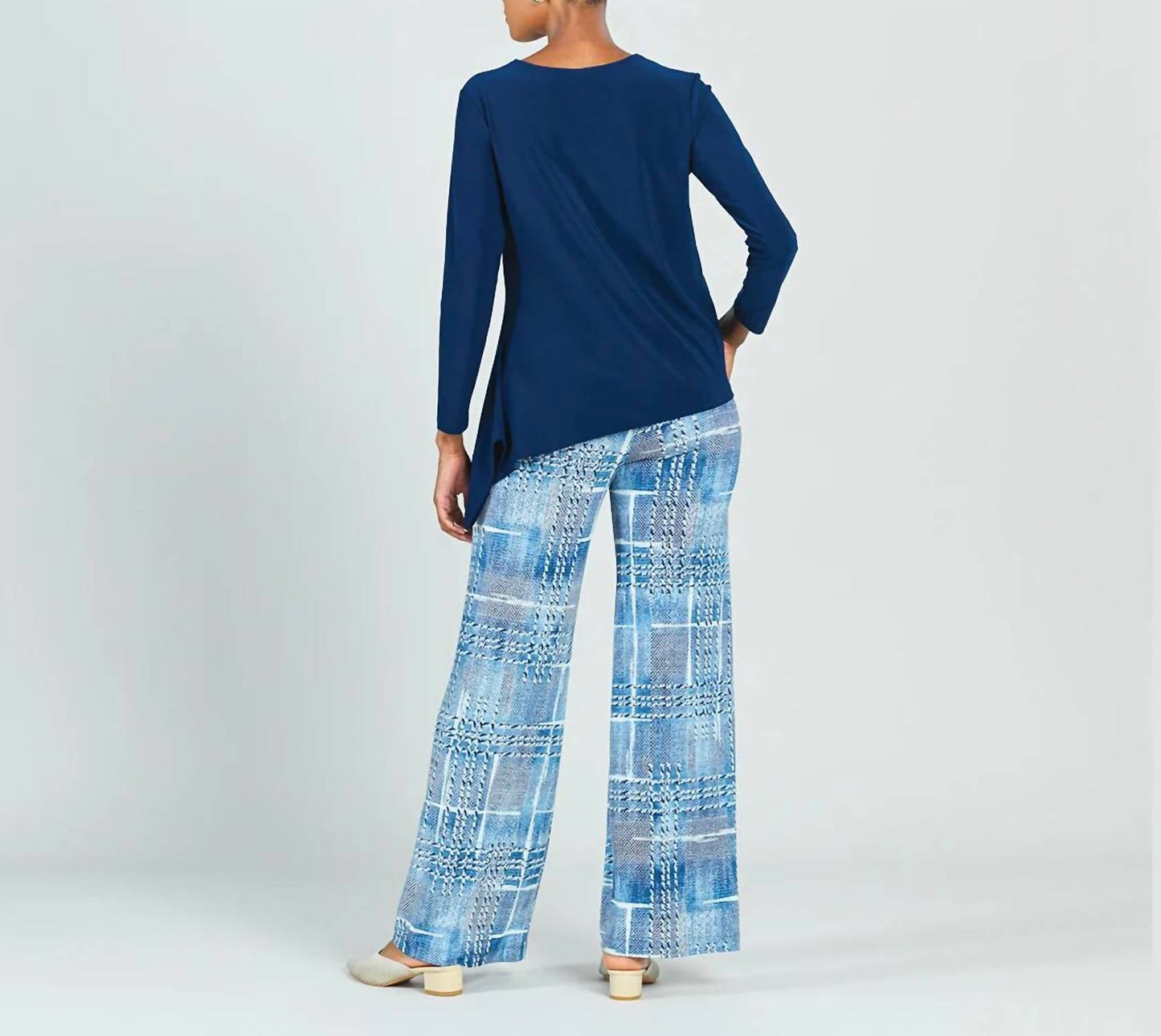 Clara Sun Woo - V Neck Side Flow Top