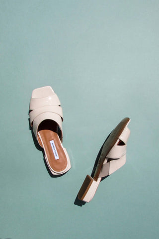 About Arianne - Women's Sybille Vegan Flat Sandal