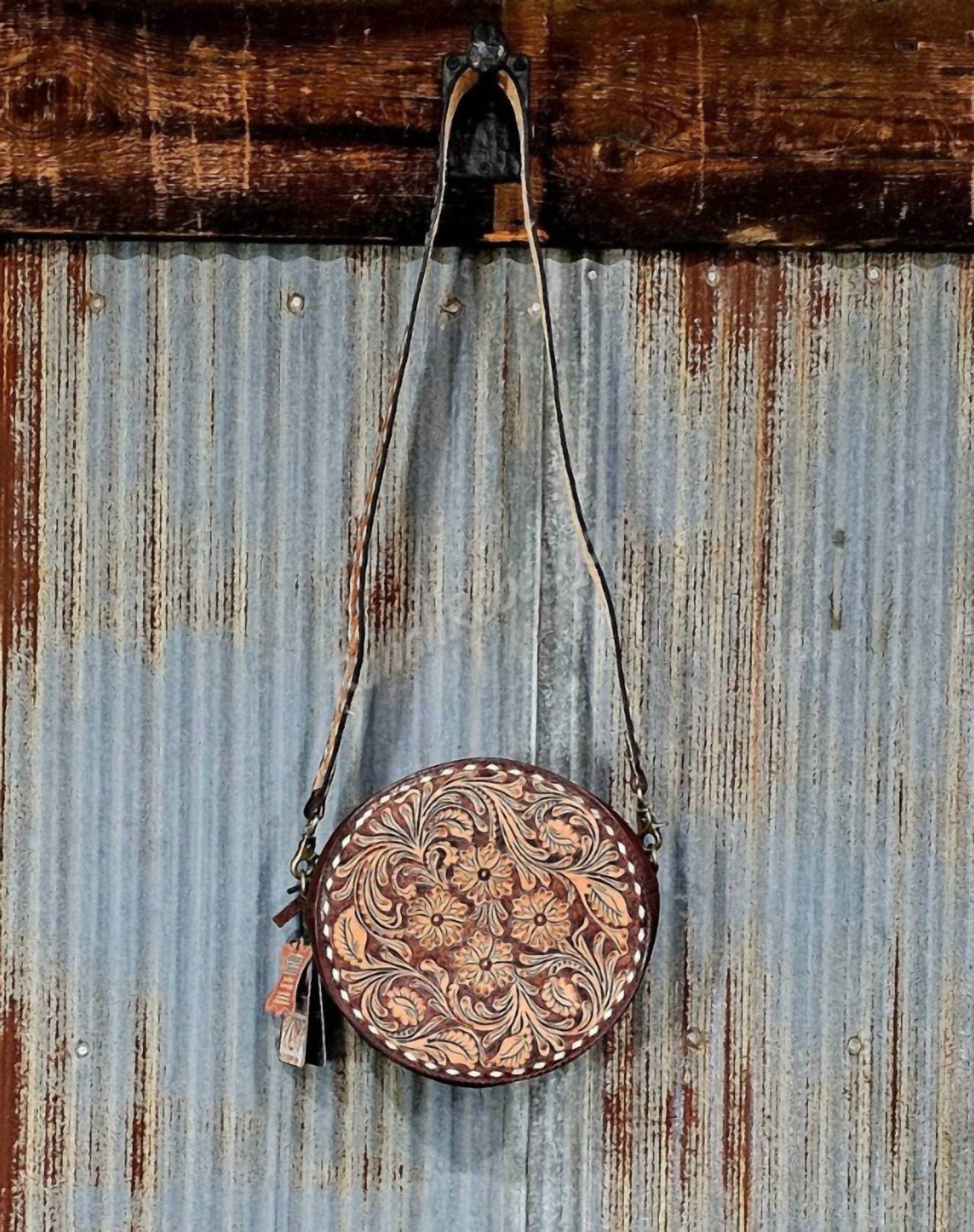 American Darling - Women's Tooled Leather Canteen Bag