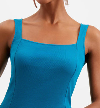 French Connection - Vestido Rassia com decote quadrado canelado