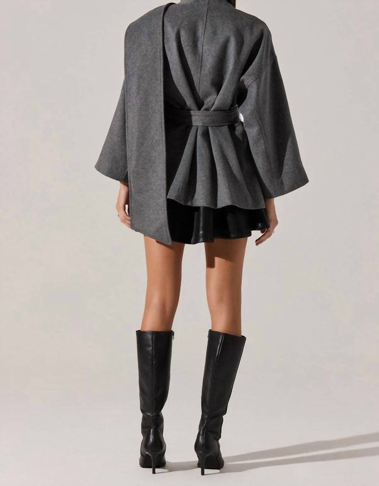 Astr - Women's Elaxi Short Coat