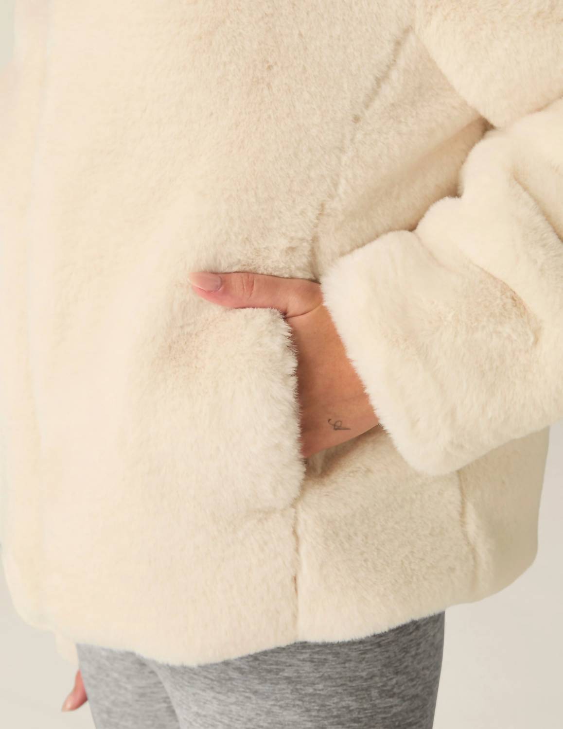Beyond Yoga - On The List Faux Fur Jacket