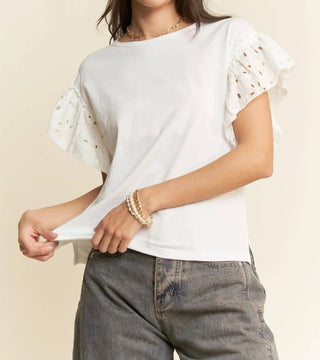 Davi & Dani - Eyelet Sleeve Top