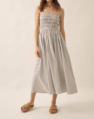 Promesa - Vestido midi listrado com franzido