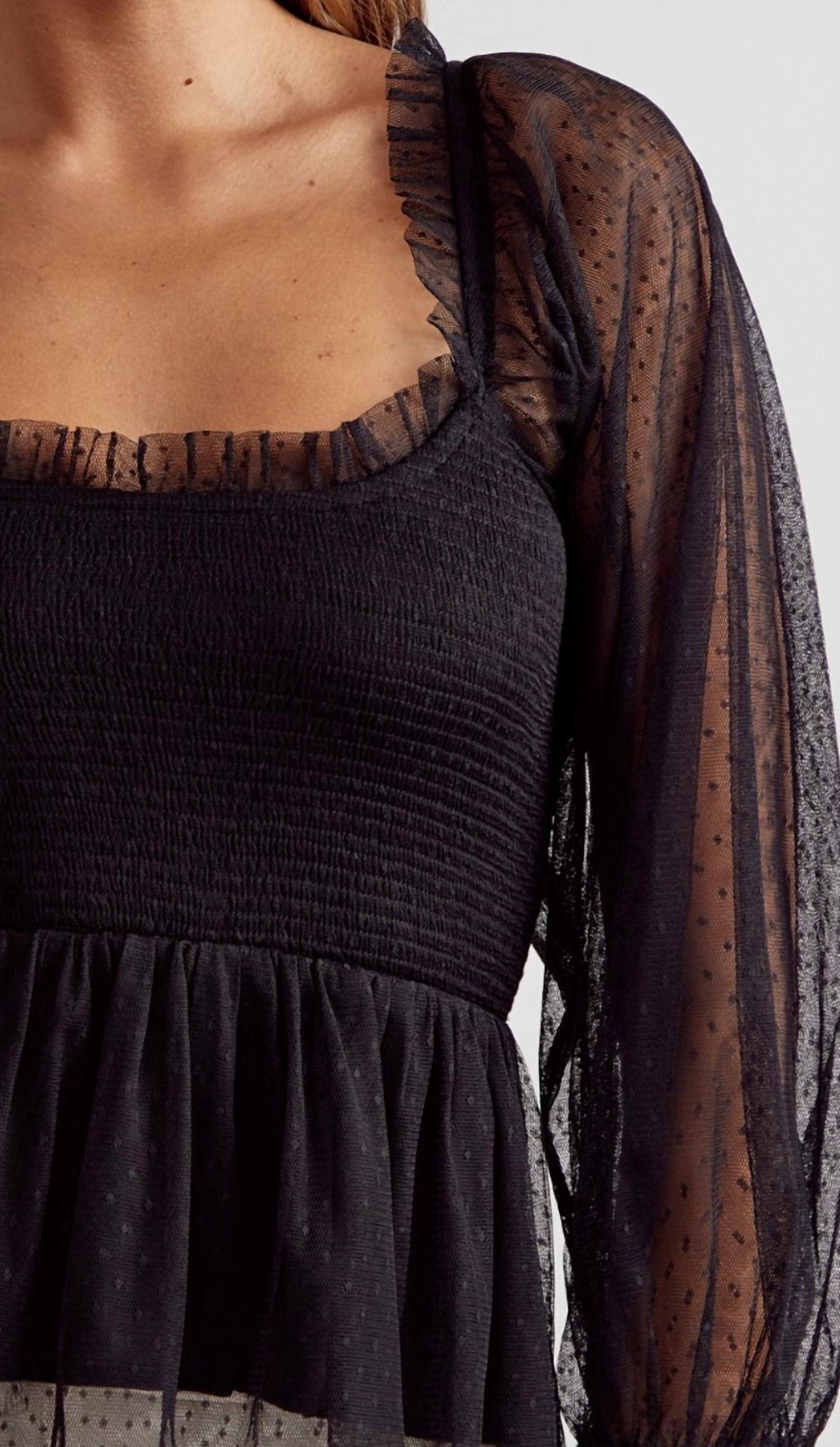 Entro - Kait Swiss Dot Top