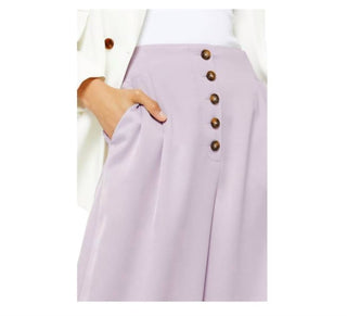 Topshop - Calça curta Coco Satin cintura alta com botões e perna larga