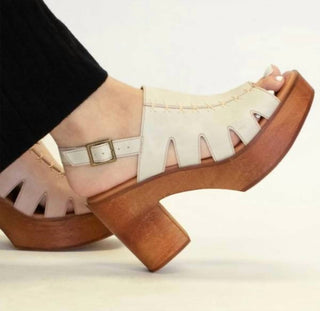 Beast Fashion - Sandália Plataforma Fontella Feminina