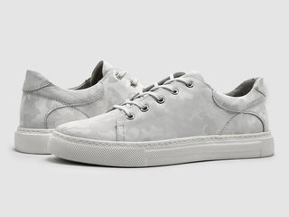 Kcr Group - Tênis feminino clássico de couro camuflado