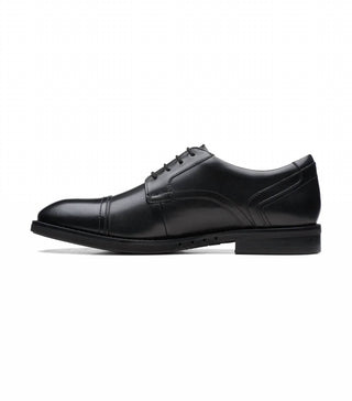Clarks - Men's Un Hugh Cap Shoes