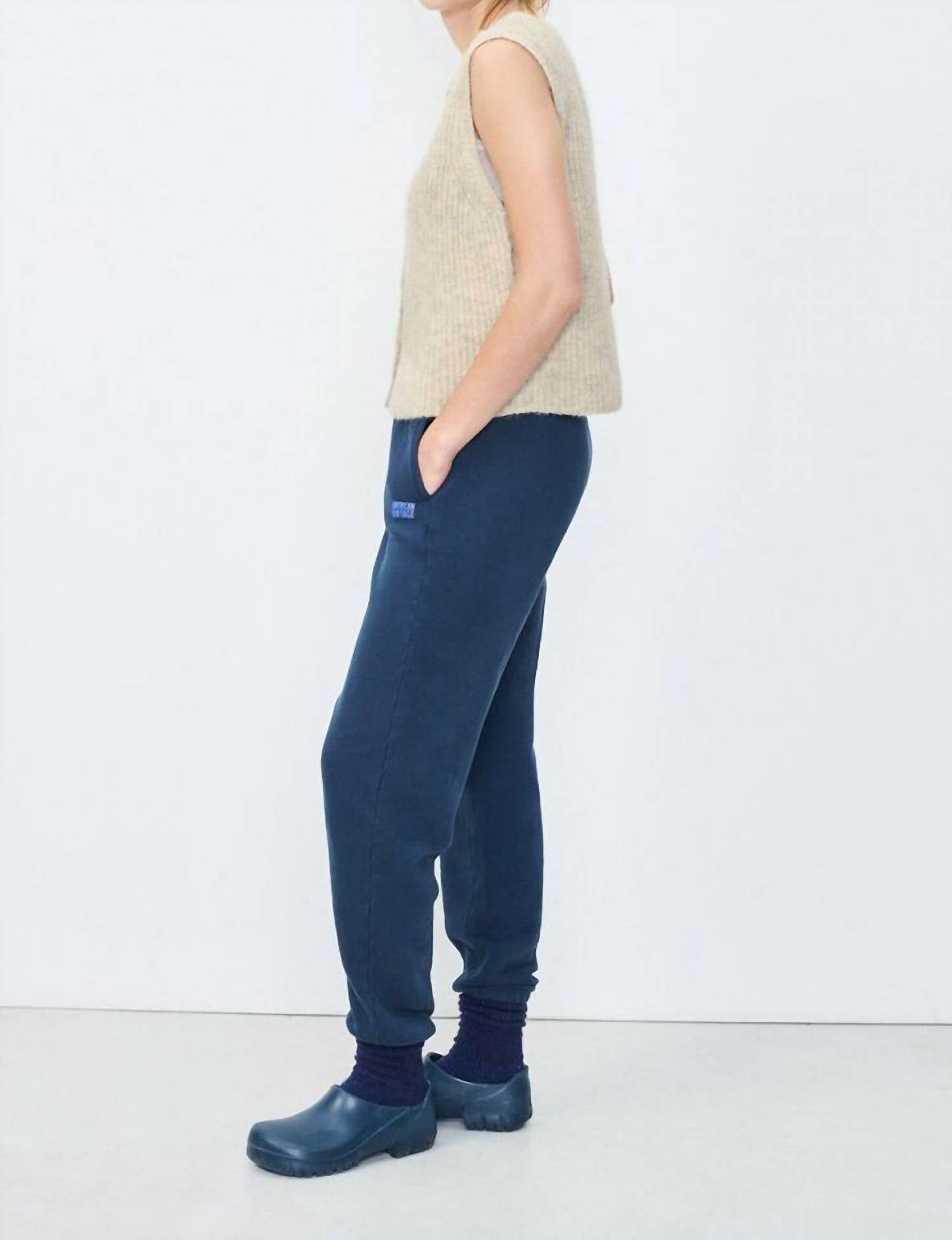 American Vintage - East Sleeveless Round Neck Buttoned Cardigan
