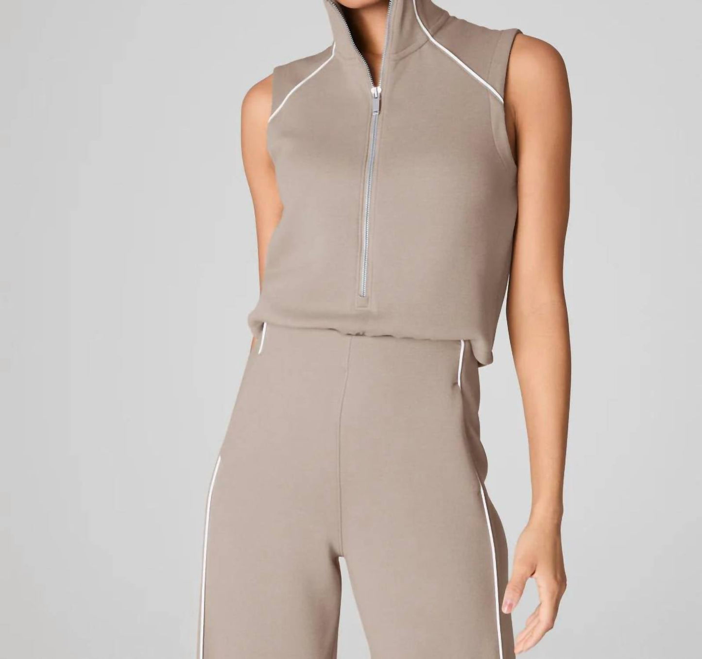 Spanx - Airessentials Airpique Sleeveless Mockneck Jumpsuit
