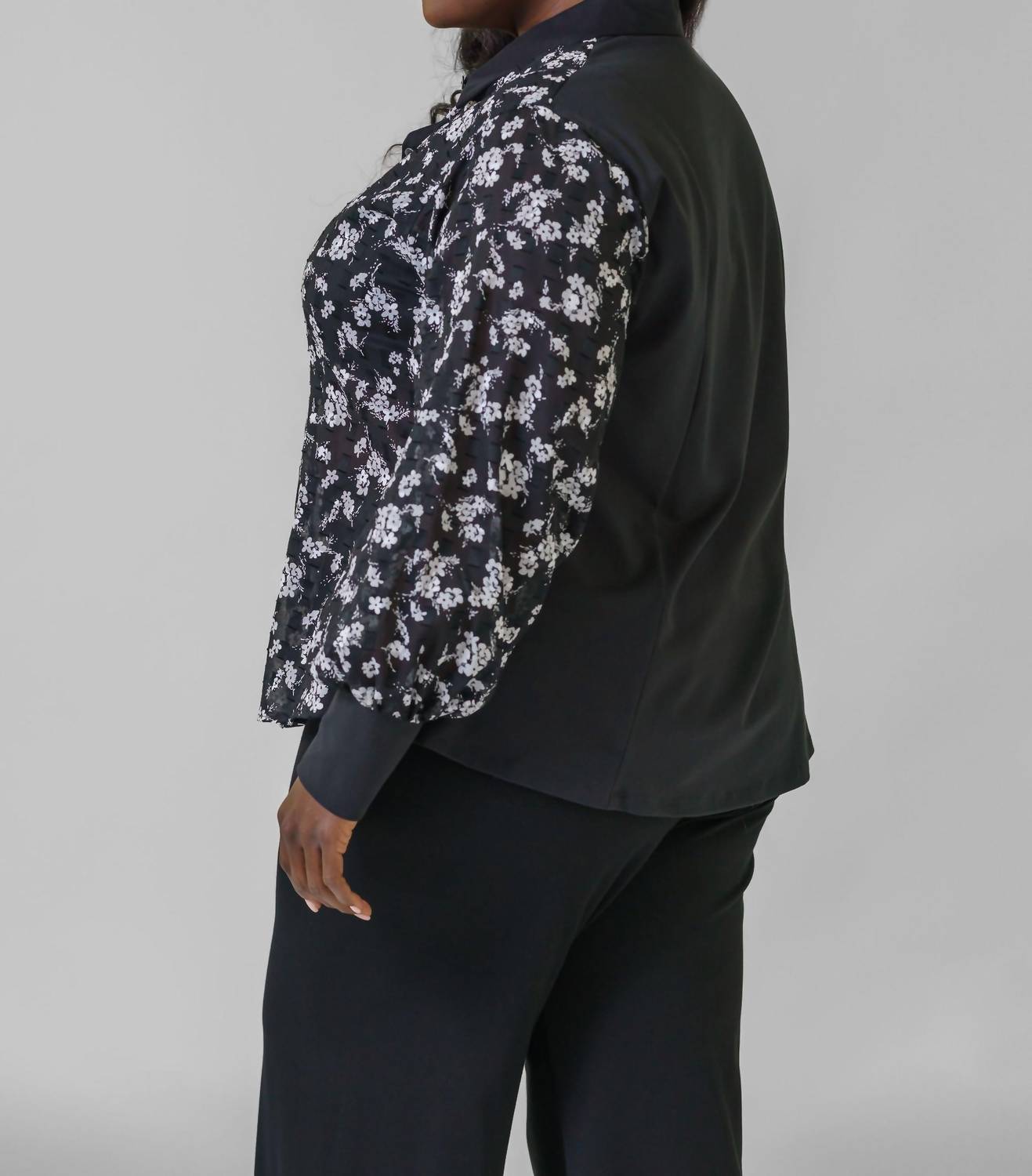 Jill Mcgowan - Mere Travel Knits Button Down Shirt - Plus