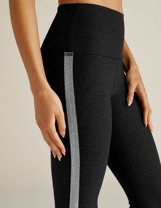 Além do Yoga - Leggings Midi Cintura Alta Spacedye Shine On