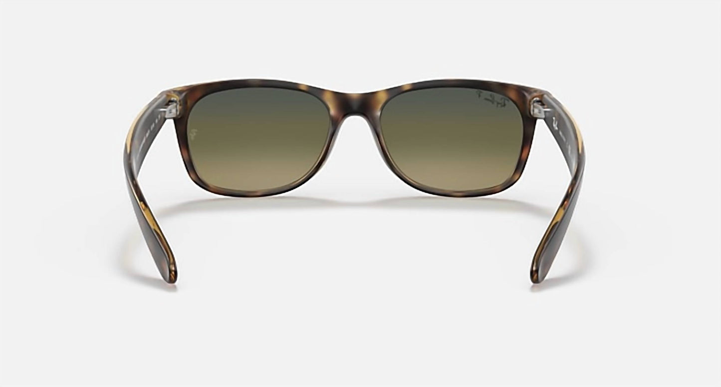 Ray Ban - New Wayfarer Classic Medium Polarized Sunglasses Rb2132 894/76