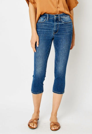 Judy Blue - Calça Capri Slim Fit com Fenda Lateral