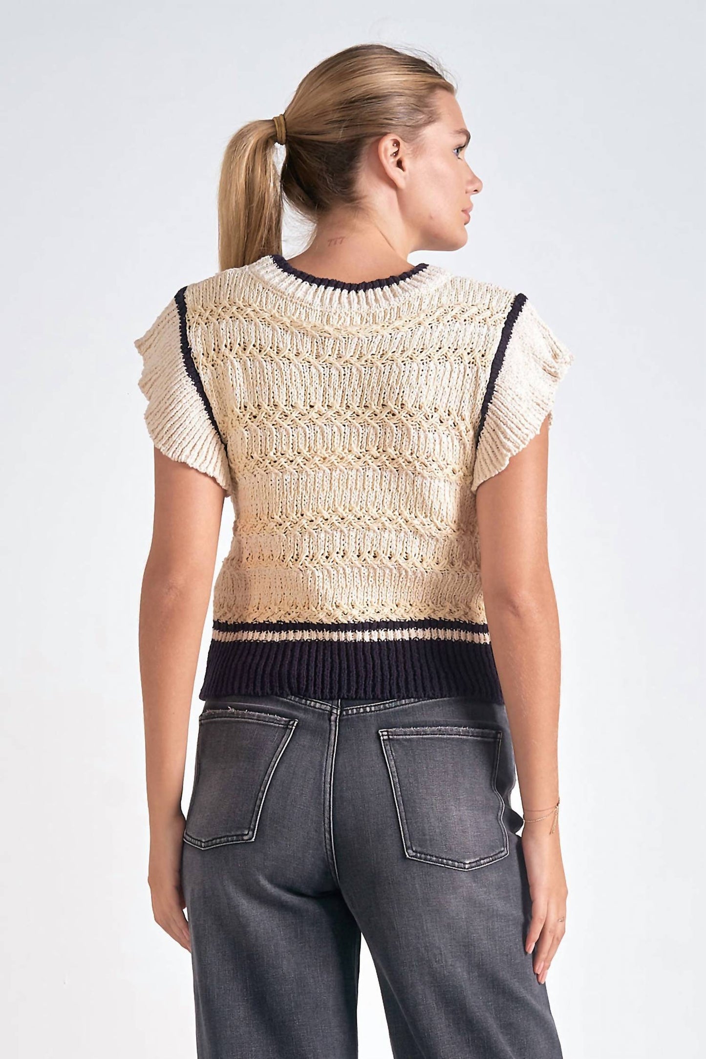Elan - Sweater Cap Sleeve