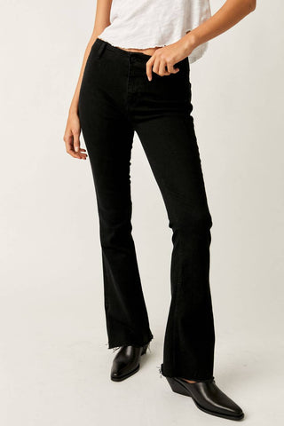 Free People - LEVEL UP SLIT BOOTCUT JEANS