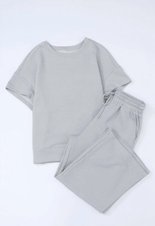 Aapparella - Textured T-shirt And Pant Set