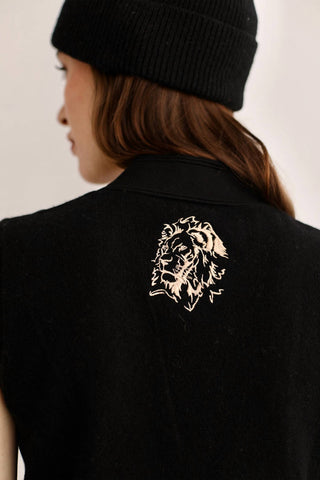 Las Sureñas - Lion Sleek Vest