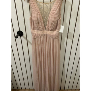 Adrianna Papell - Tulle & Lace Gown