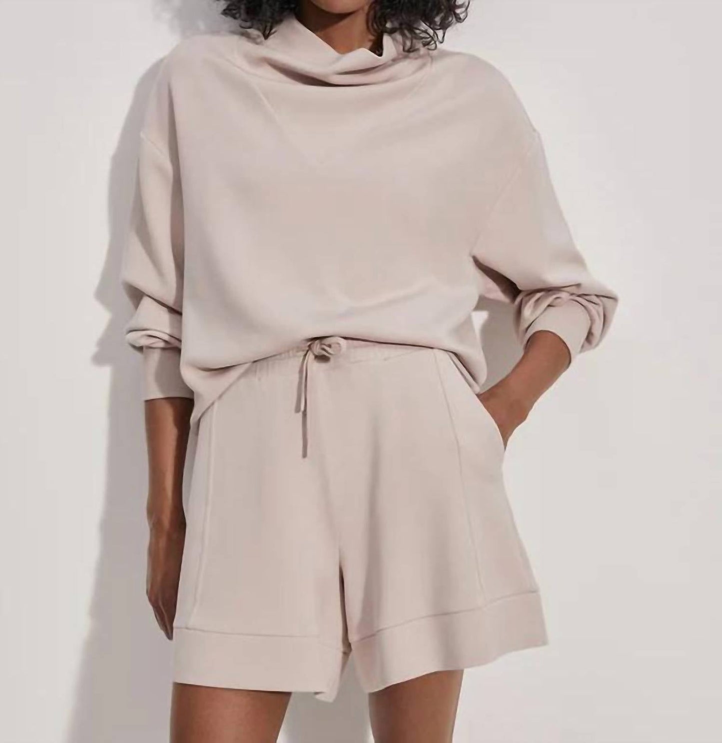 Varley - Alder High Rise Short