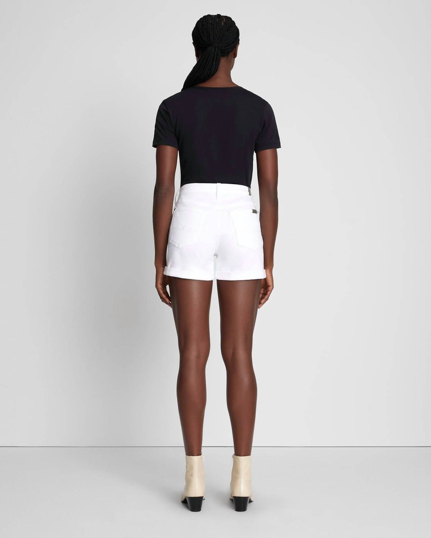 7 For All Mankind - Mid Roll Short