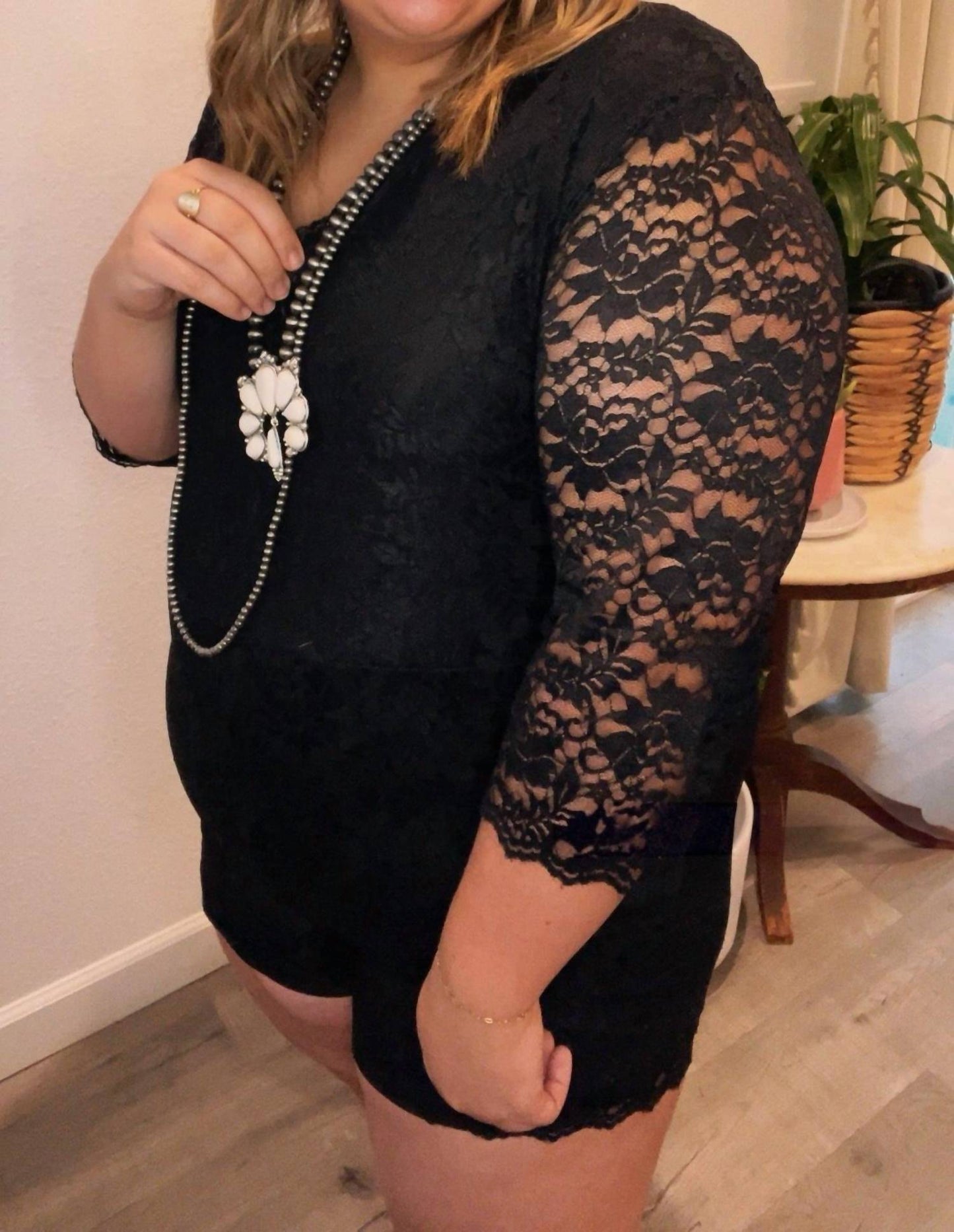 Merigold Kiss - Onyx Lace Romper