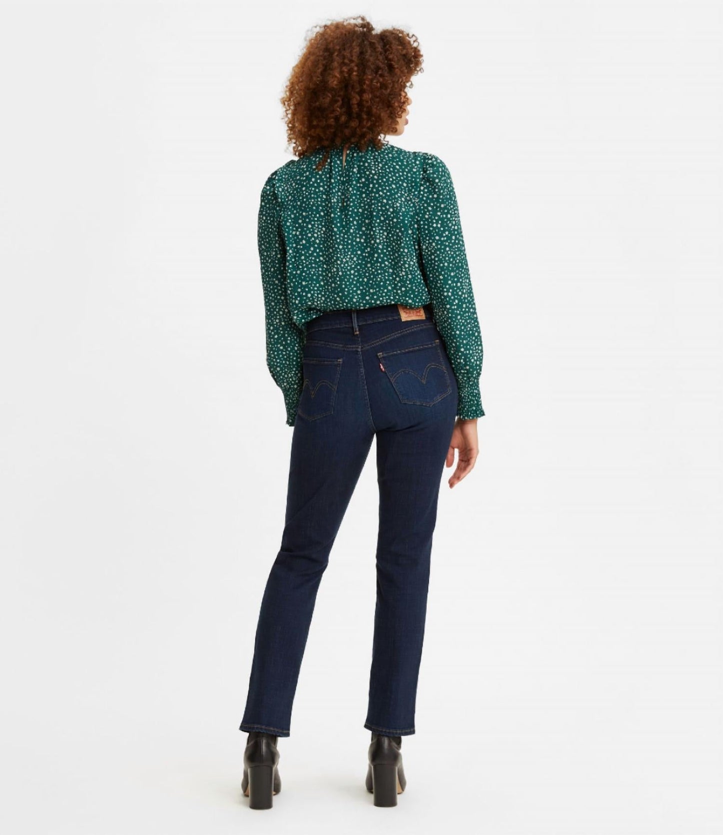 Levi'S - Classic Mid Rise Straight Leg Jean