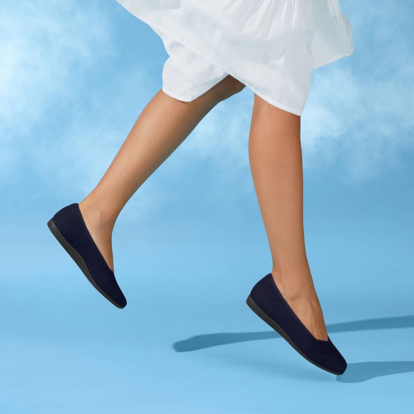 Vivaia - Women's Margot Walker Flats
