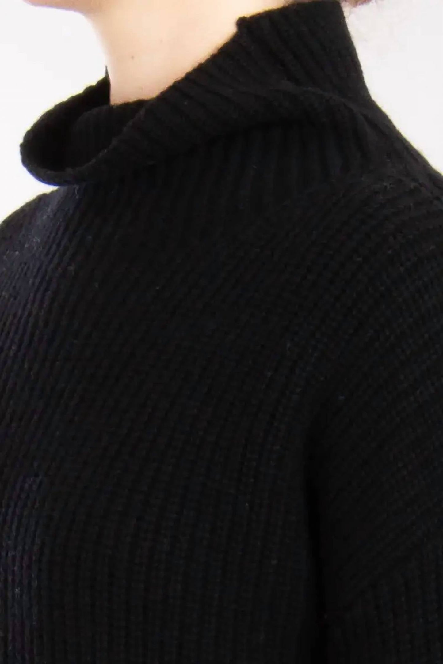 0039 Italy - Lona Mock Neck Sweater