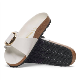 Birkenstock - Sandália estreita feminina Madrid Hammered com fivela grande