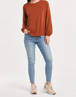 Another Love - Camiseta Matilda com gola redonda e manga comprida