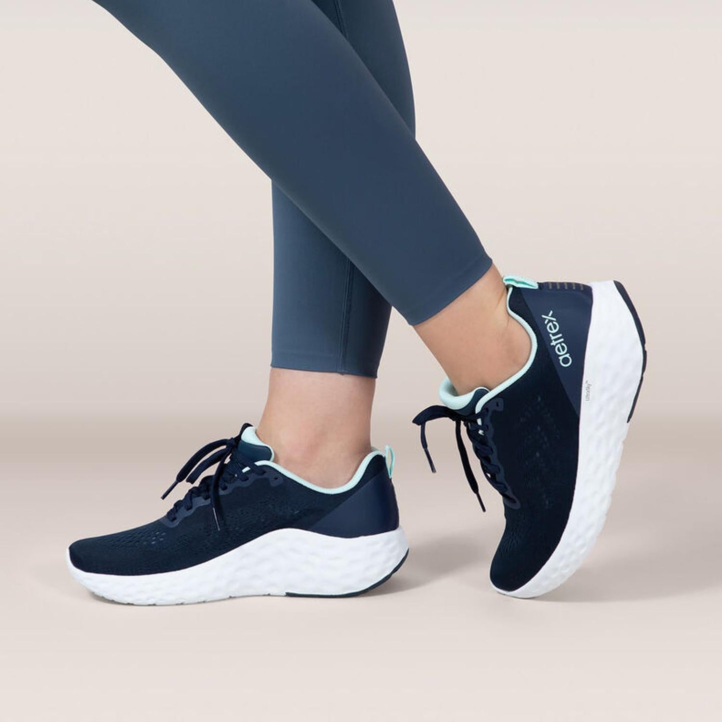 Aetrex - Women's Danika Sneaker