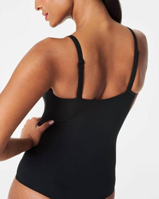 Spanx - Body Suit Yourself: Body com decote em V canelado