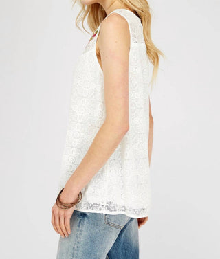 Entro - Floral Embroidered Lace Top